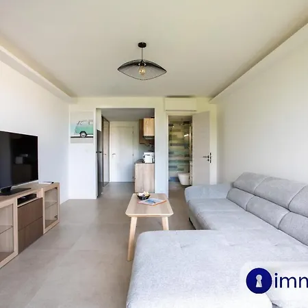 Air-Conditioned Studio 5 Minutes From The Beach And Shops Cros-de-Cagnes Exterior foto